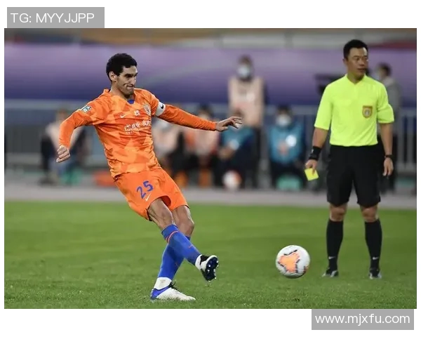 费莱尼精彩表现助力山东泰山赢得关键点球展现团队实力