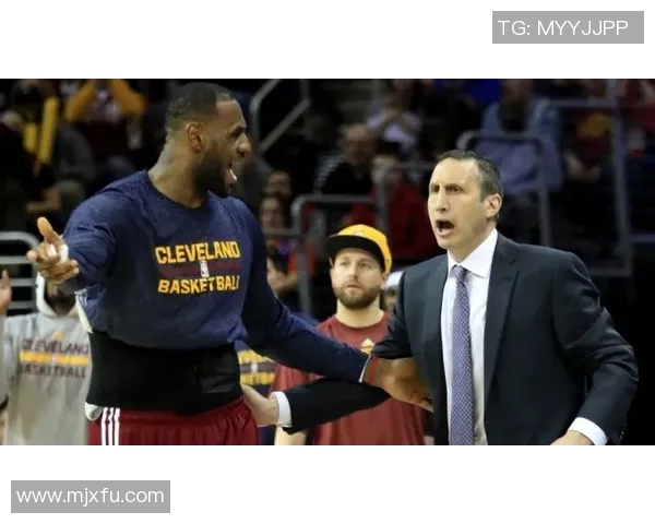 广东宏远官方确认大卫-詹姆斯续约一年，球迷齐声欢呼